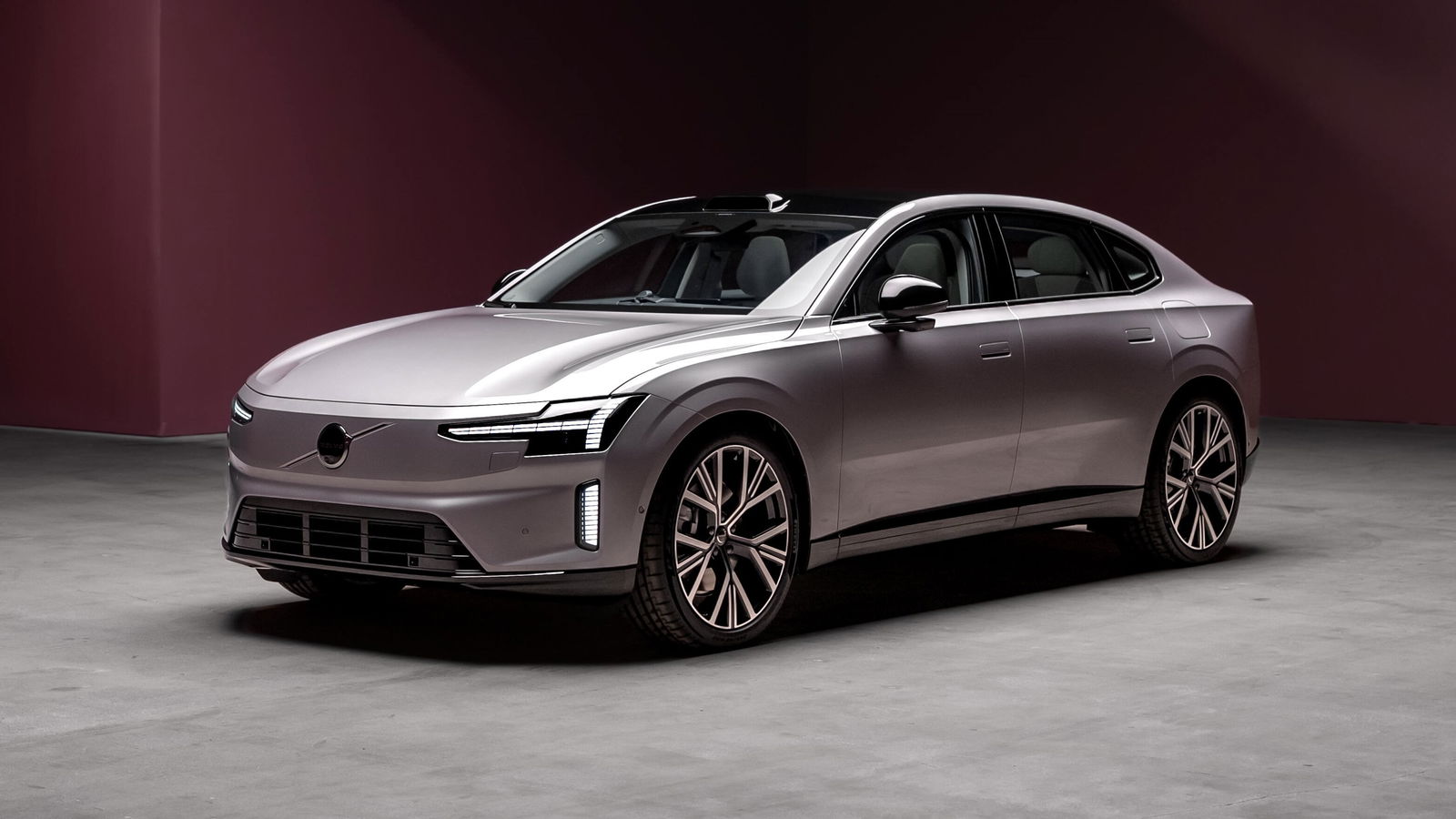 Volvo ES90 - front